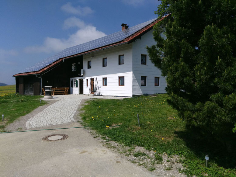 Charmantes Bauernhaus mit Kamin in Alleinlage im Allgäu