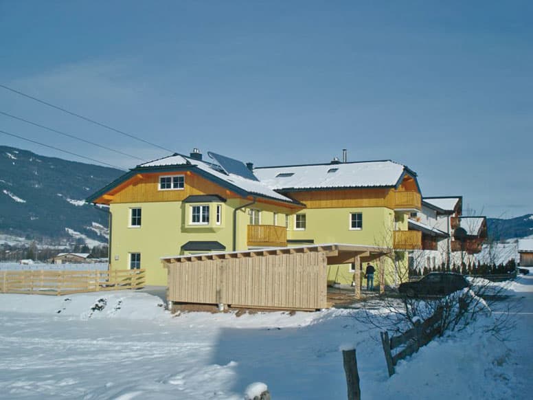 Ferienhaus Altenmarkt-Zauchensee: Skiurlaub in der Salzburger Sportwelt. Die Unterkunft ÖSSL/0/81 ist der vordere Teil auf dem Foto.