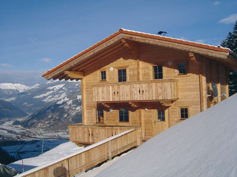 Hütte Mayrhofen, in Alleinlage auf 1000 m Höhe