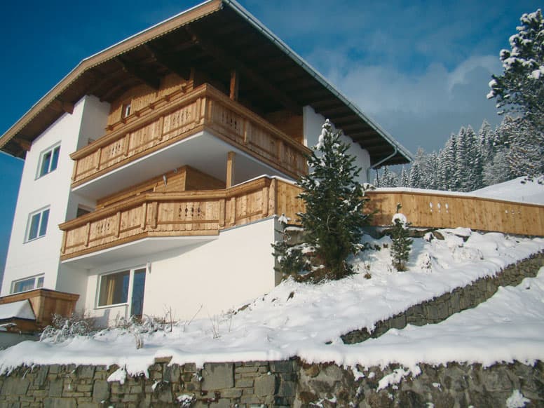 Ferienhaus mit Sauna in herrlicher Aussichtslage über dem Zillertal