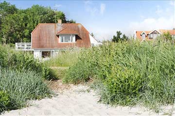 Ferienhaus mit Innenpool direkt an der Ostsee