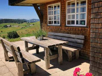 Schönes Berghaus mit Infrarot-Sauna in Breitnau