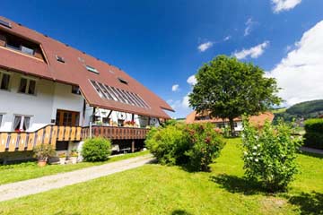 Barrierefreie Ferienwohnung mit Bergblick in Wieden