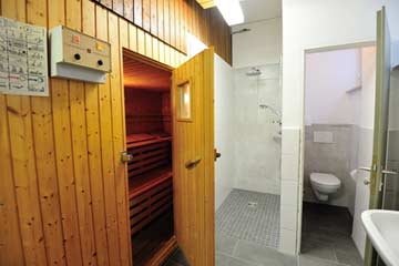 Sauna mit Dusche und WC