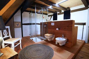 Badezimmer im charmanten Ferienhaus in Weißenburg in Bayern