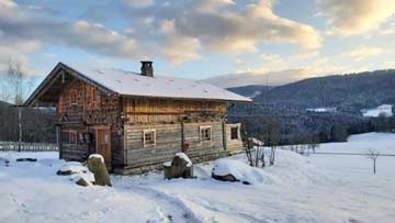 Hütte im Winter 2