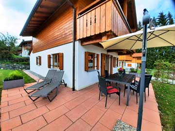 Schönes Ferienhaus in Lechbruck am See mit Sauna und Kamin