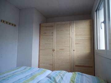 Schrank im Doppelzimmer