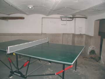 Tischtennis im Keller