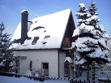 Ferienhaus mit Kamin und Sauna im Silbernen Erzgebirge im Winter