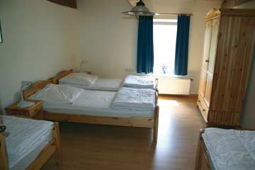 4-Bett-Zimmer im Erdgeschoß