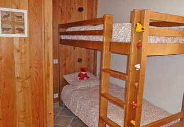 Ferienwohnung Valmeinier - das Schlafzimmer mit Etagenbett
