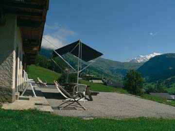 Blick im Sommer zum Mont Blanc