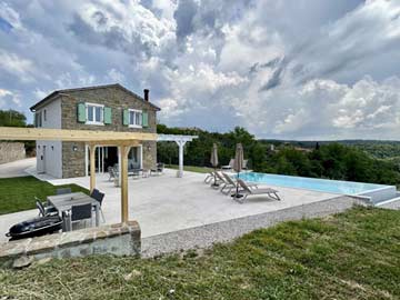 Luxus Ferienhaus mit Infinitypool in Istrien