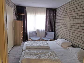 Schlafzimmer im EG mit 2 Einzelbetten