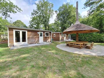 Chalets in Noord-Brabant mit Pool