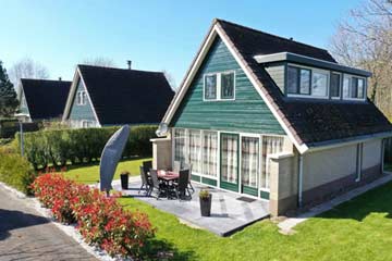 Komfortables Ferienhaus mit Gemeinschaftspool an der Nordsee in Nordholland