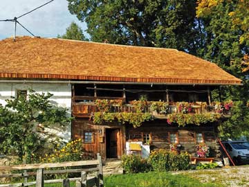 Denkmalgeschütztes Ferienhaus mit Sauna Nähe Millstätter See