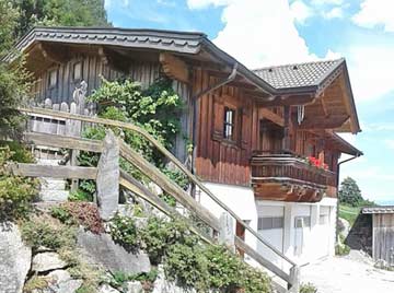 Schönes Ferienhaus in herrlicher Aussichtslage am Pass Thurn