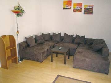 Chalet Kleinarl - neue Couch im Wohnzimmer