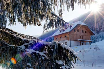 Komfort-Ferienhaus am Ski- und Wandergebiet Aineck-Katschberg