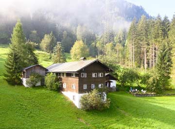 Ferienhaus in den Kitzbüheler Alpen in schöner Waldrandlage