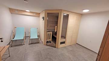 Wellnessbereich mit finn. Sauna