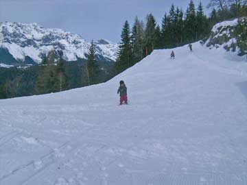 Die Skipiste der 4-Berge-Skischaukel Schladming-Dachstein direkt an der Skihütte Schladming