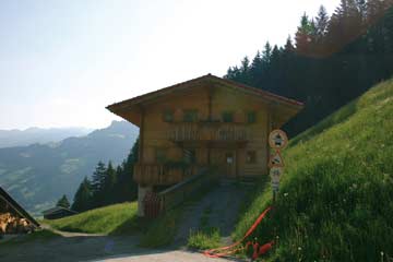 Hütte Mayrhofen in Holzblockbauweise