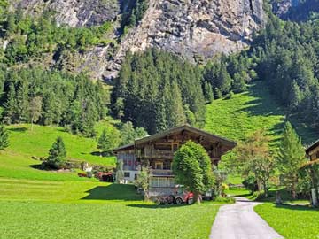 In ländlicher Idylle: wunderschöne Ferienwohnung Mayrhofen