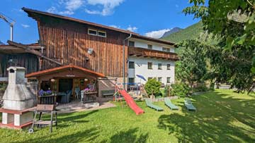Familiär geführtes Ferienhaus mit 7 Schlafzimmern im Tiroler Lechtal