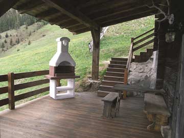 Hütte Alpbach - Terrasse mit Grill