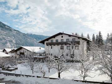 Großzügiges Ferienhaus für 25 Personen im Zillertal