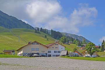 Schöne Hütte direkt im Ski- und Wandergebiet Egg-Schetteregg