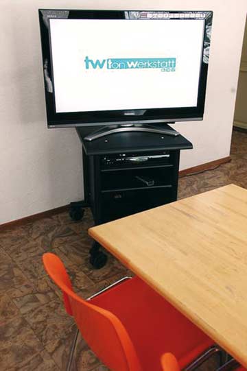 Multimediasystem mit TV und DVD