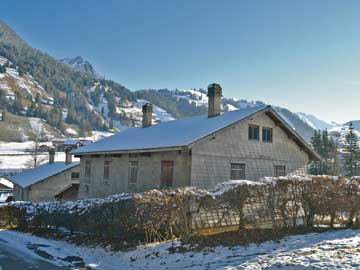 Gruppenhaus St Stephan: unser Snowcamp im Berner Oberland
