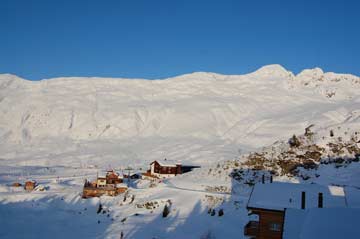weitere Impressionen von der Belalp: Aussicht vom Balkon zur Skischule