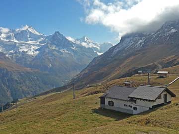 Skihütte Zinal - für Wanderer und Mountainbiker natürlich auch ohne Schnee ein erstklassiges Hochgebirgsziel!