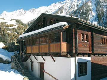 Gruppenunterkunft Lötschental: Winteridylle im Wallis