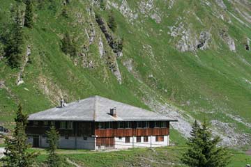 Hütte Engelberg - direkt im Titlisgebiet - auch im Sommer ein besonderer Ferienort!